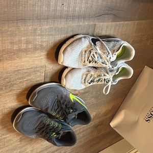 2 pairs of Nike mens sneakers with pictures of minimal usage.
